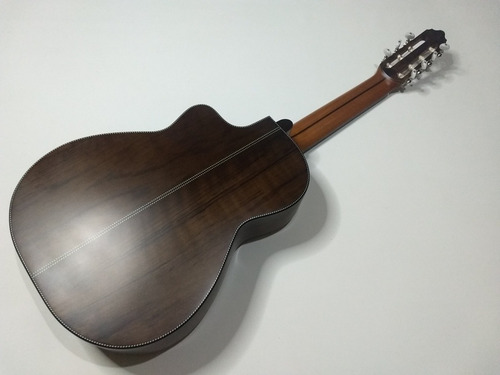 Imagem 2 de 8 de Violão Luthier Araújo 7 Cordas Imbuia/cedro Cutway Nylon