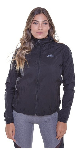 Campera Rompeviento Empacable Montagne Metric Mujer