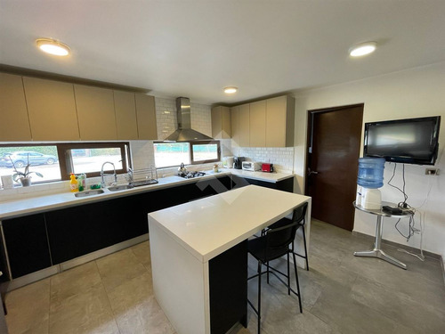Casa 300 Mts Con Piscina Y Quincho 4d5b Con Receción Final