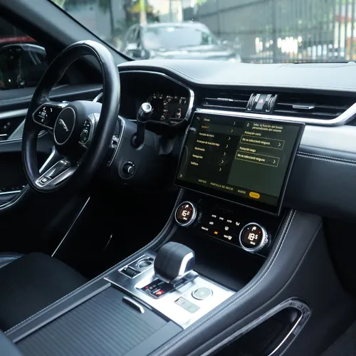 Jaguar F-PACE 3.0 R-sport