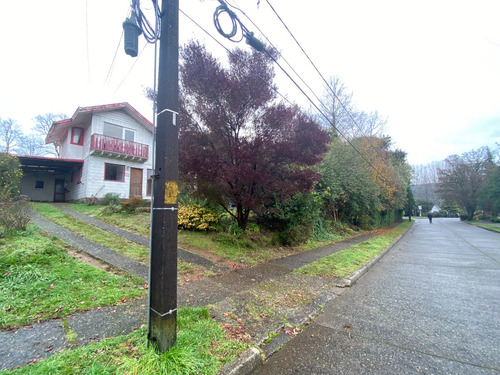 Casa De 78 M2 De2 Pisos, Sector Teja Sur, Isla Teja,valdivia
