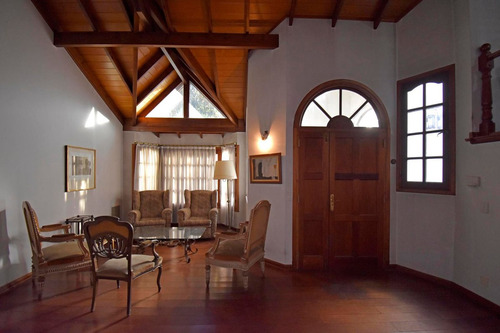 Venta Casa 6 Amb Jardin Y Pileta Parque Patricios