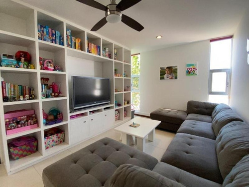 Imagen 14 de 30 de Residencia Con Alberca Propia En Privada En Juriquilla