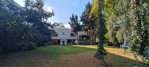 Hermosa Residencia En Calle Cerrada, Jardines Del Pedregal.