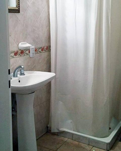 Imagen 10 de 13 de Departamento En Alquiler De 2 Ambientes,muy Comodo!!