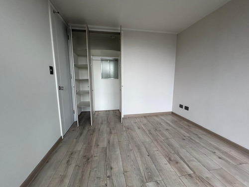 Arriendo Depto. Nuevo De 2d2b Semi Amoblado En Recoleta Metr