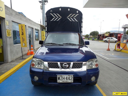 Nissan Frontier D22 Estacas