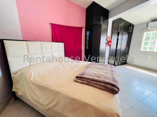 Estefani Salon Vende Casa En Bararida-lara-25-6025/