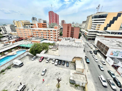 Imagen 17 de 30 de Oficina En Alquiler Zona Centro De Barquisimeto Lara (23-26329) // Invierta Seguro Con Rentahouse//