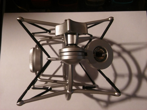 Soporte Microfono Estudio Araña Suspension Superlux Hm-7 Hm
