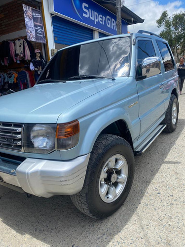 Mitsubishi Montero 3.0 V13