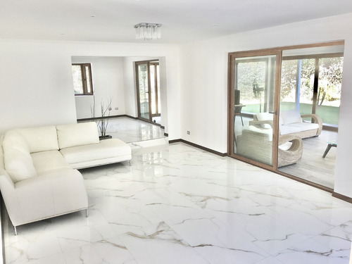 Fabulosa Residencia Como Nueva, Espectaculares Terminaciones