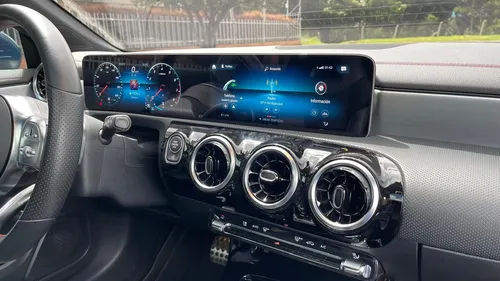Mercedes-Benz Clase CLA 1.3 Cla 180 Amg Line At