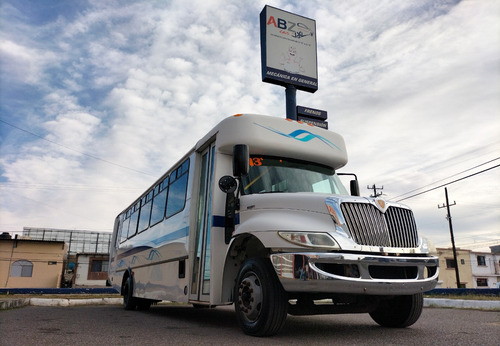 Camion De Pasajeros International 3000 