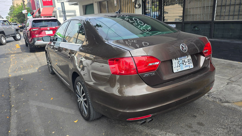 Volkswagen Jetta 2.5 Bicentenario Tiptronic At