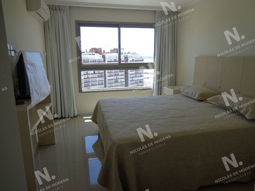 Imagen 11 de 14 de Apartamento En Brava, 2 Dormitorios, Alquiler Y Venta Torre Imperiale - Punta Del Este Brava