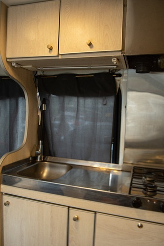 Imagen 16 de 25 de Motorhome Super Equipado - Iveco Daily 50c16 2014