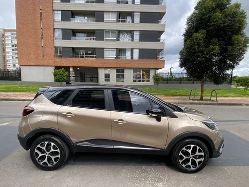 Renault Captur 1.3T Intens Cvt