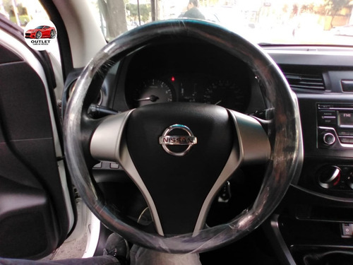 Imagen 9 de 15 de Nissan Np-300 2017