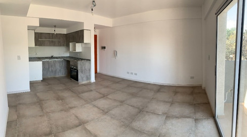 Imagen 2 de 14 de Departamento En Venta En Lanus Oeste