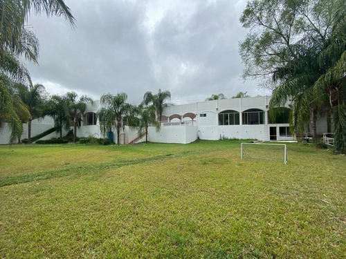 Quinta En Venta O Renta En El Barrial Zona Carretera Nacional