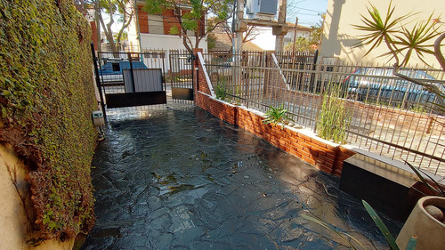 Imagen 3 de 22 de Triplex 4 Amb. En Olivos