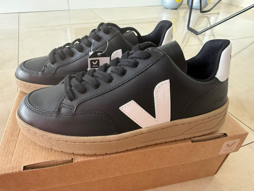 Zapatillas Veja (Usado)