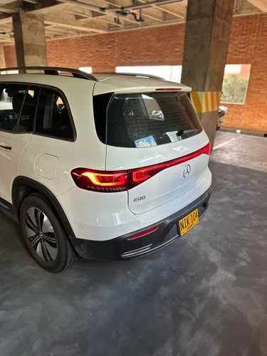 Mercedes Benz Eqb 260
