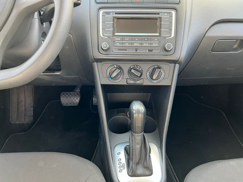 Volkswagen Vento 1.6 Starline At