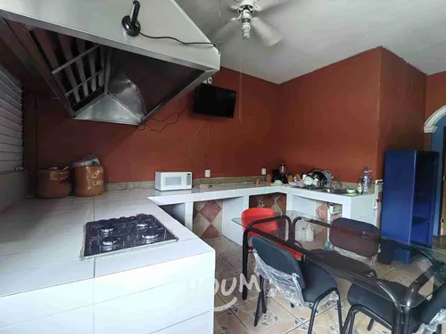 Casa En Guadalajara Centro, Guadalajara Con 5 Recámaras, 300 M², Id: 138533