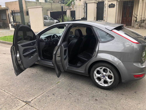 Imagen 10 de 13 de Ford Focus Ii 2.0 Ghia Mt