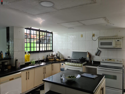 Imagem 16 de 30 de Excelente Casa Em Condomínio No Itanhangá - 4 Quartos (2 Suítes) - 703m² De Área Construída. - Itan-vp Q - 69801244