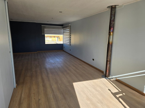Venta Casa Peuco 5, 244 M2, 6 D 3 B, 2 E Remodelada 100%