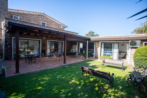 Venta De Casa - Residencial O Clinica