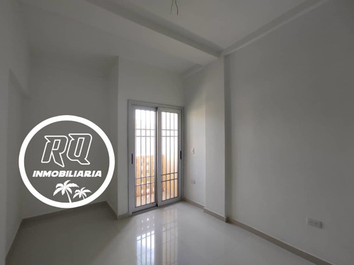 Imagen 7 de 14 de Res. Mocoties Amplio Town House A Estrenar Con Patio Privado