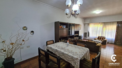 Imagen 2 de 11 de Chalet En Venta De 3 Ambientes En Ituzaingo