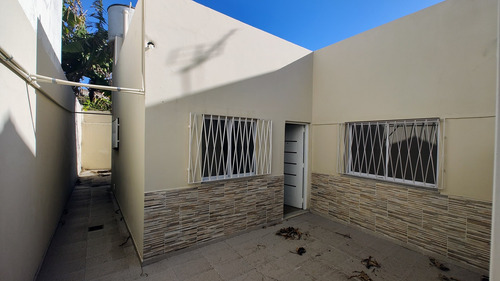 Departamento Ph En Venta En Ciudadela, Tres De Febrero, G.b.a. Zona Oeste Tres Ambientes Con Patio