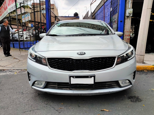 Imagen 3 de 15 de Kia Forte 2.0 Lx At 2018