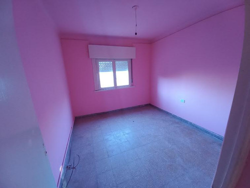 Casa En Venta - 2 Dormitorios 1 Baño - Cochera - 360mts2 - San Carlos De Bolívar