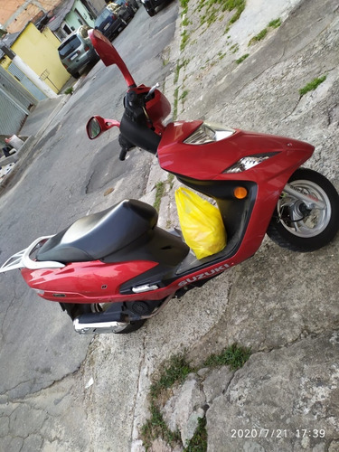 Suzuki Burgman 2014