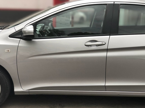 Imagen 6 de 15 de Honda City 4 Puertas
