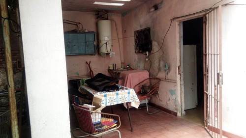 Imagen 6 de 14 de Casa Y Dpto. 3 Amb. Ent. De Auto - Patio-parrilla-fdo.libre