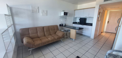 Imagen 5 de 6 de Apartamento Frente Al Mar En Alquiler