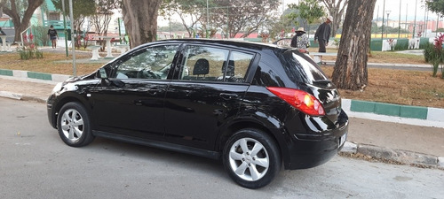 Imagem 4 de 12 de Nissan Tiida 2012 1.8 S Flex 5p