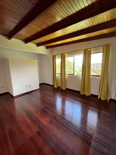 Imagen 20 de 30 de Se Vende Casa Actualizada 500 M2 5h/7b/3p La Boyera