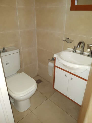 Departamento Piso 3 Ambientes Mas Escritorio Y Cochera Doble En Bernal Centro