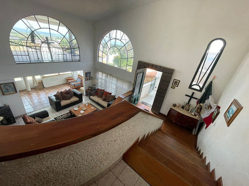 Casa Con Tres Suites En Lomas De Cocoyoc