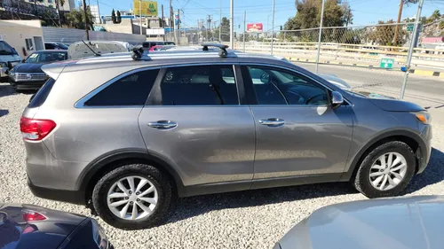 Kia Sorento 2.4 Lx At