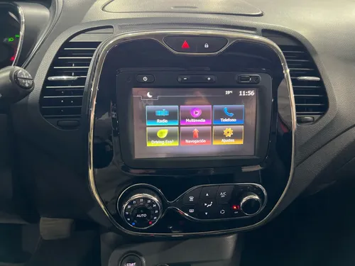 Renault Captur 2.0 Iconic At