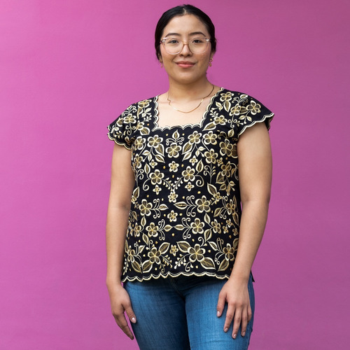 Blusa Estilo Huipil Confeccionada Por Artesanos Yucatecos.